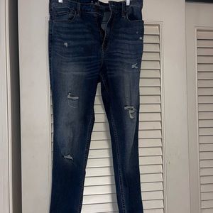 Hollister size 11 distressed skinny jeans